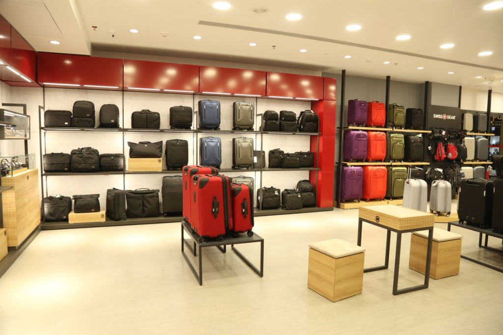 inside view of the gute reise store 